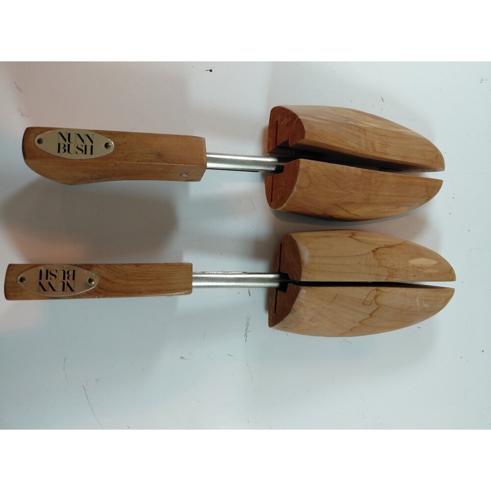 Nunn Bush Cedar Wood Shoe Trees Shapers Stretchers Made in Canada Pair